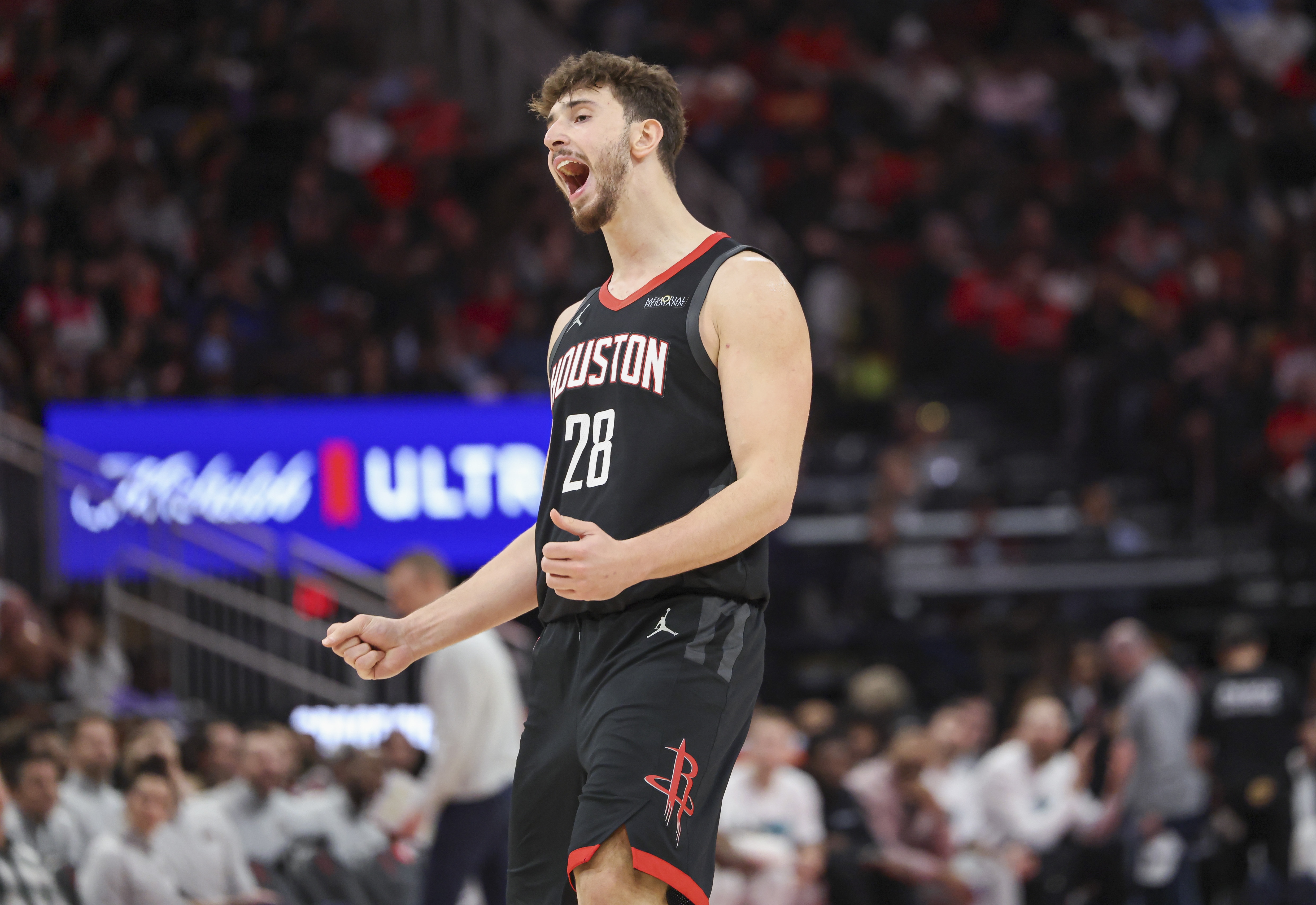 鵜鶘第三節斷電！火箭單節轟33-15領先鵜鶘18分 直接反超15分！